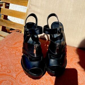 Step out in these chunky heels for a night on the town.